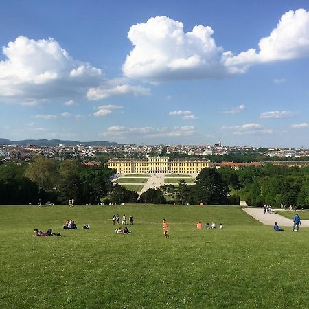 3 Rooms Sunny Apartments-Schoenbrunn, 100M2 With Balcony Wien Eksteriør billede