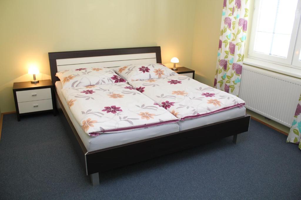 3 Rooms Sunny Apartments-Schoenbrunn, 100M2 With Balcony Wien Værelse billede