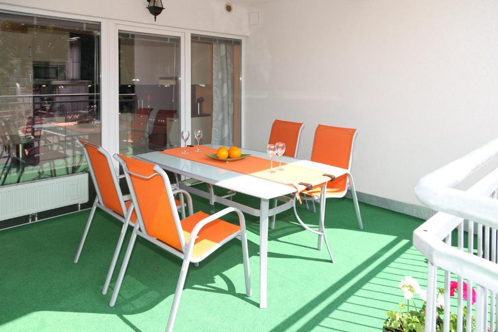 3 Rooms Sunny Apartments-Schoenbrunn, 100M2 With Balcony Wien Værelse billede